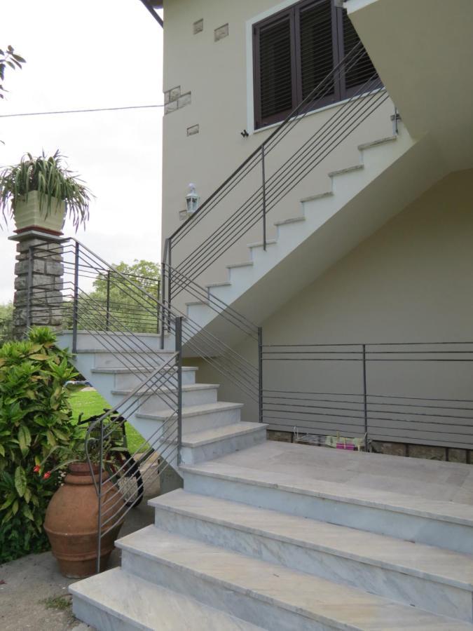 Casa Vacanze “Bouganville” Loc Avane Pisa Векиано Екстериор снимка